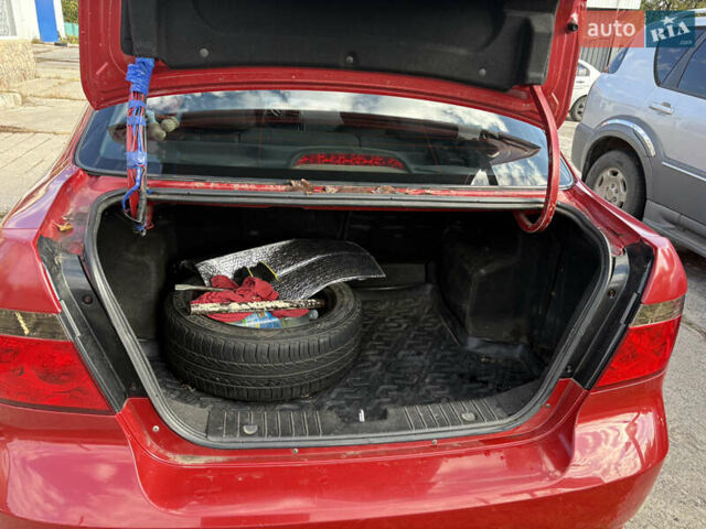 Красный Шевроле Авео, объемом двигателя 1.5 л и пробегом 263 тыс. км за 4500 $, фото 11 на Automoto.ua