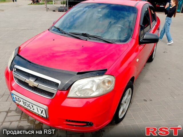 Червоний Шевроле Авео, об'ємом двигуна 1.5 л та пробігом 211 тис. км за 3200 $, фото 1 на Automoto.ua
