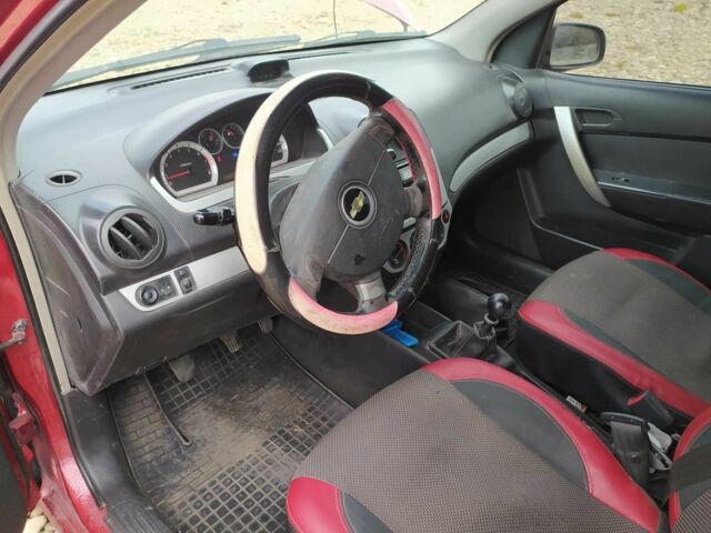 Червоний Шевроле Авео, об'ємом двигуна 1.5 л та пробігом 444 тис. км за 2000 $, фото 7 на Automoto.ua