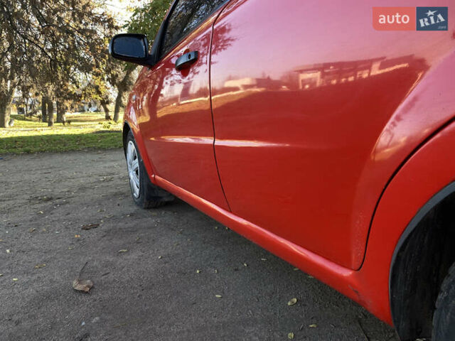 Червоний Шевроле Авео, об'ємом двигуна 1.5 л та пробігом 250 тис. км за 3700 $, фото 18 на Automoto.ua
