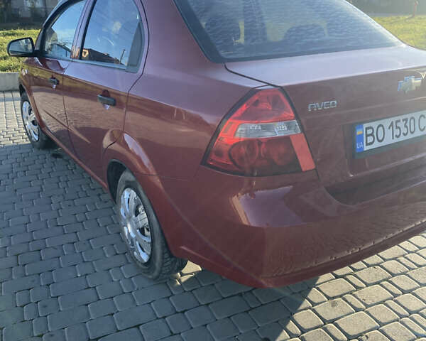 Красный Шевроле Авео, объемом двигателя 1.5 л и пробегом 350 тыс. км за 2899 $, фото 2 на Automoto.ua