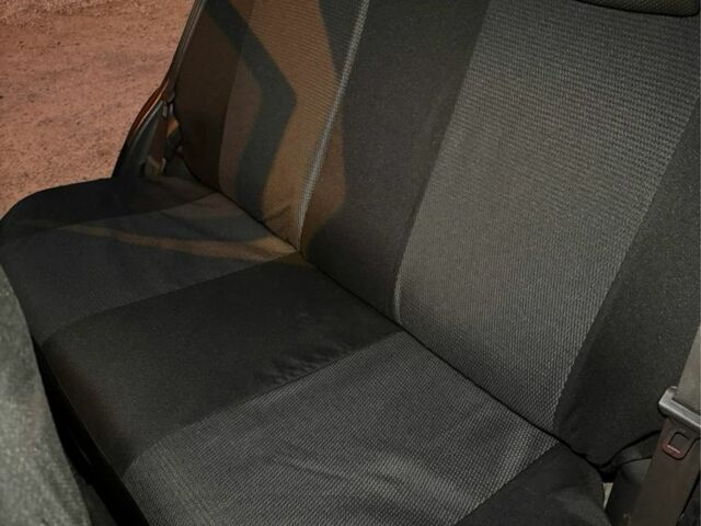 Червоний Шевроле Авео, об'ємом двигуна 1.5 л та пробігом 213 тис. км за 2200 $, фото 17 на Automoto.ua