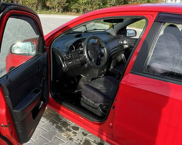 Червоний Шевроле Авео, об'ємом двигуна 1.5 л та пробігом 181 тис. км за 2700 $, фото 9 на Automoto.ua