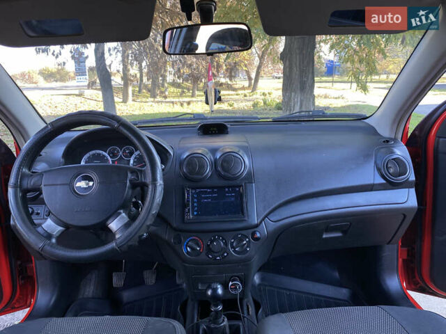 Червоний Шевроле Авео, об'ємом двигуна 1.5 л та пробігом 250 тис. км за 3700 $, фото 24 на Automoto.ua