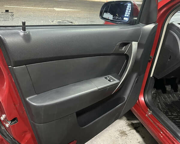 Красный Шевроле Авео, объемом двигателя 1.5 л и пробегом 34 тыс. км за 6300 $, фото 19 на Automoto.ua