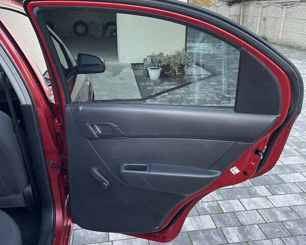 Шевроле Авео 2008 в Буске на Automoto.ua Красный Шевроле Авео, объемом двигателя 1.5 л и пробегом 199 тыс. км за 4150 $, фото 14 на Automoto.ua