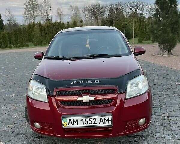 Красный Шевроле Авео, объемом двигателя 1.6 л и пробегом 186 тыс. км за 3600 $, фото 2 на Automoto.ua