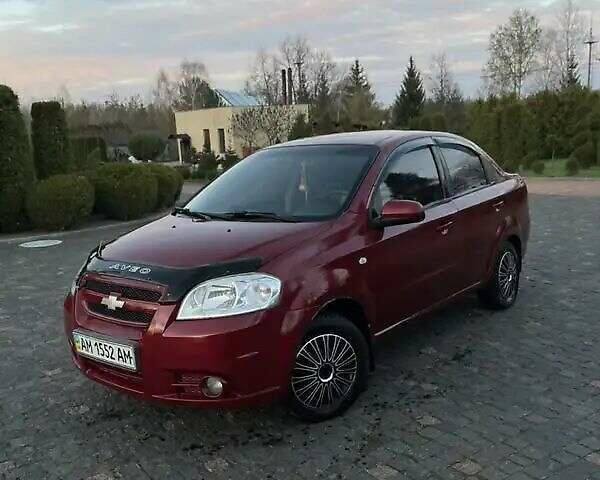 Красный Шевроле Авео, объемом двигателя 1.6 л и пробегом 186 тыс. км за 3600 $, фото 5 на Automoto.ua