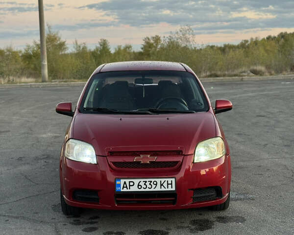 Червоний Шевроле Авео, об'ємом двигуна 1.5 л та пробігом 213 тис. км за 2600 $, фото 1 на Automoto.ua