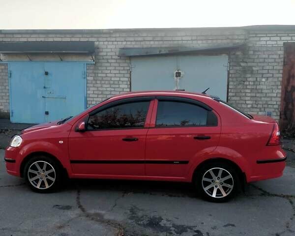 Красный Шевроле Авео, объемом двигателя 1.5 л и пробегом 65 тыс. км за 5500 $, фото 15 на Automoto.ua