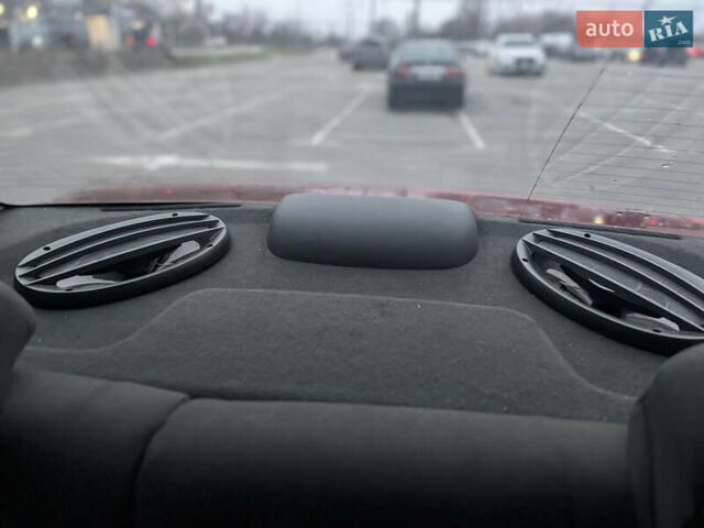 Красный Шевроле Авео, объемом двигателя 1.5 л и пробегом 190 тыс. км за 5200 $, фото 13 на Automoto.ua