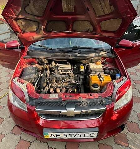 Красный Шевроле Авео, объемом двигателя 1.5 л и пробегом 329 тыс. км за 2900 $, фото 15 на Automoto.ua