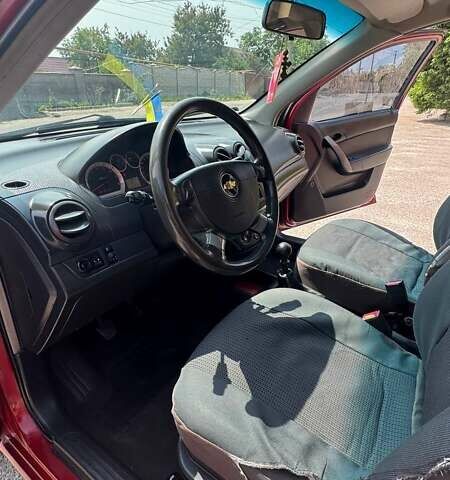 Красный Шевроле Авео, объемом двигателя 1.5 л и пробегом 329 тыс. км за 2900 $, фото 9 на Automoto.ua