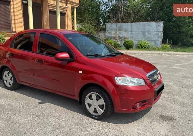 Красный Шевроле Авео, объемом двигателя 1.5 л и пробегом 329 тыс. км за 2900 $, фото 7 на Automoto.ua