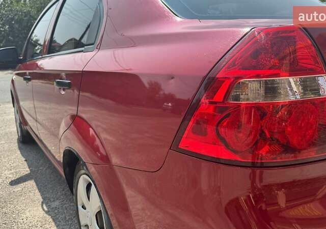 Красный Шевроле Авео, объемом двигателя 1.5 л и пробегом 329 тыс. км за 2900 $, фото 18 на Automoto.ua