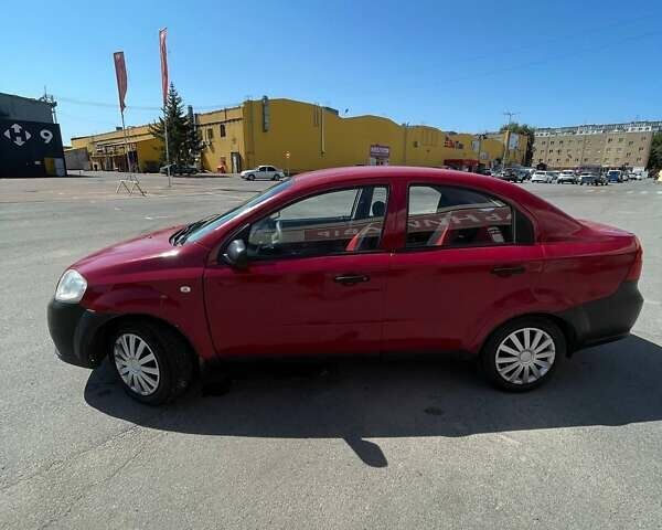 Красный Шевроле Авео, объемом двигателя 1.5 л и пробегом 577 тыс. км за 2100 $, фото 8 на Automoto.ua