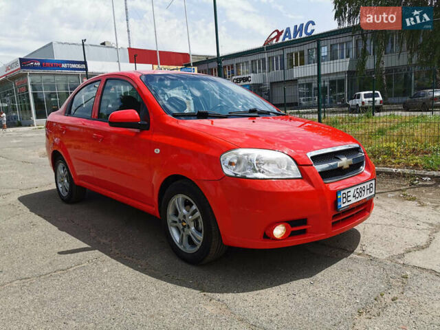 Красный Шевроле Авео, объемом двигателя 1.4 л и пробегом 171 тыс. км за 5900 $, фото 1 на Automoto.ua