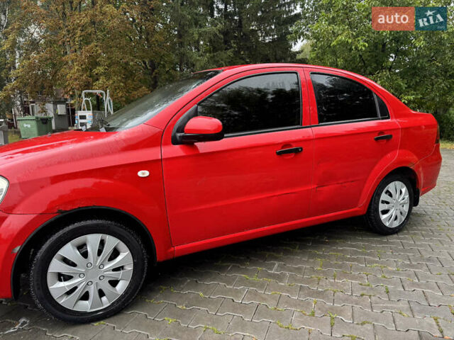 Червоний Шевроле Авео, об'ємом двигуна 1.5 л та пробігом 72 тис. км за 3500 $, фото 5 на Automoto.ua