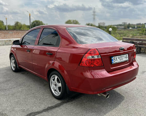 Красный Шевроле Авео, объемом двигателя 1.5 л и пробегом 283 тыс. км за 4200 $, фото 5 на Automoto.ua