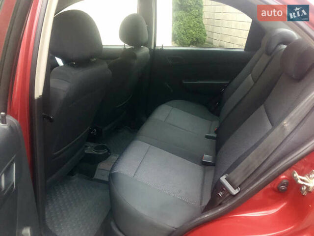 Красный Шевроле Авео, объемом двигателя 1.5 л и пробегом 52 тыс. км за 5400 $, фото 8 на Automoto.ua