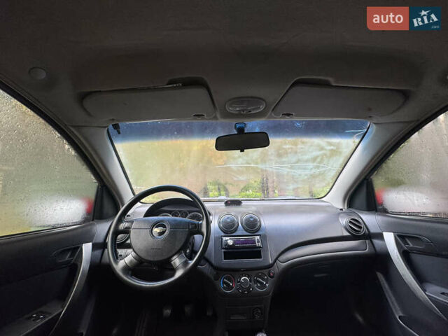 Червоний Шевроле Авео, об'ємом двигуна 1.5 л та пробігом 72 тис. км за 3500 $, фото 8 на Automoto.ua