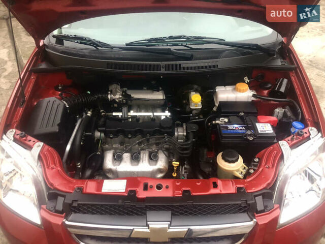 Красный Шевроле Авео, объемом двигателя 1.5 л и пробегом 52 тыс. км за 5400 $, фото 14 на Automoto.ua