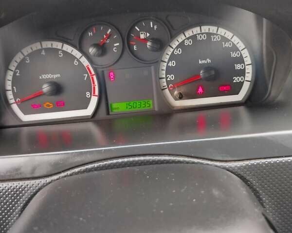 Красный Шевроле Авео, объемом двигателя 1.5 л и пробегом 150 тыс. км за 4700 $, фото 4 на Automoto.ua