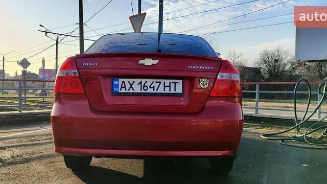 Красный Шевроле Авео, объемом двигателя 1.4 л и пробегом 202 тыс. км за 3600 $, фото 5 на Automoto.ua