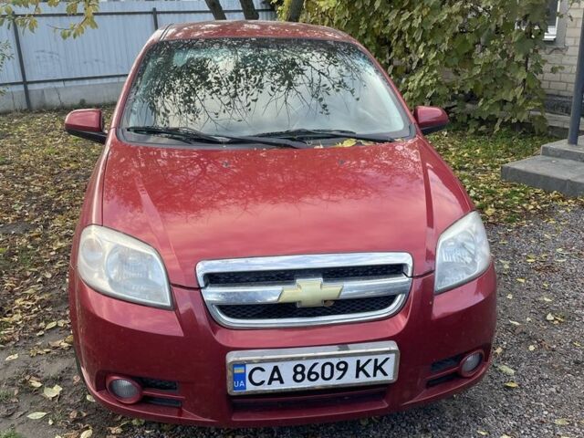 Красный Шевроле Авео, объемом двигателя 1.5 л и пробегом 270 тыс. км за 5500 $, фото 1 на Automoto.ua
