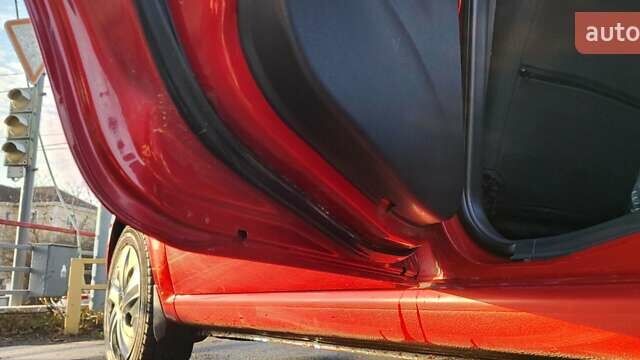 Красный Шевроле Авео, объемом двигателя 1.4 л и пробегом 202 тыс. км за 3600 $, фото 28 на Automoto.ua