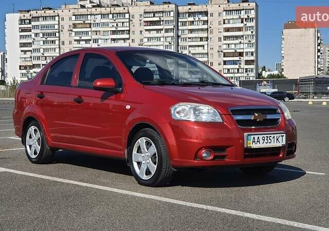 Красный Шевроле Авео, объемом двигателя 1.5 л и пробегом 117 тыс. км за 5000 $, фото 7 на Automoto.ua