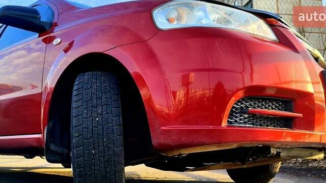 Красный Шевроле Авео, объемом двигателя 1.4 л и пробегом 202 тыс. км за 3600 $, фото 22 на Automoto.ua