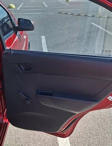 Красный Шевроле Авео, объемом двигателя 1.5 л и пробегом 117 тыс. км за 5000 $, фото 32 на Automoto.ua