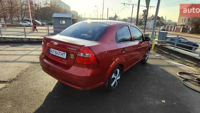 Красный Шевроле Авео, объемом двигателя 1.4 л и пробегом 202 тыс. км за 3600 $, фото 6 на Automoto.ua