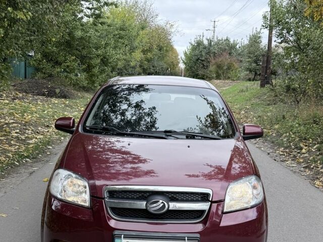 Червоний Шевроле Авео, об'ємом двигуна 1.5 л та пробігом 200 тис. км за 3650 $, фото 1 на Automoto.ua