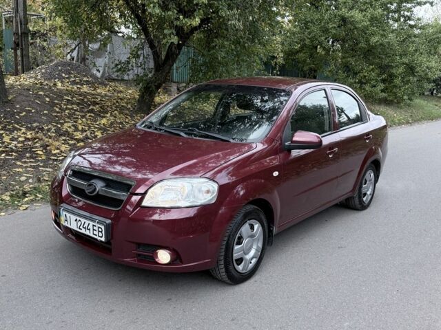Червоний Шевроле Авео, об'ємом двигуна 1.5 л та пробігом 200 тис. км за 3650 $, фото 2 на Automoto.ua