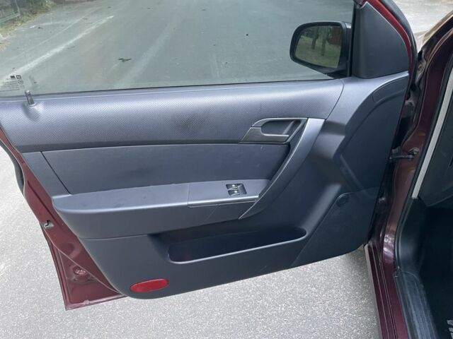 Шевроле Авео 2013 в Броварах на Automoto.ua Красный Шевроле Авео, объемом двигателя 1.5 л и пробегом 76 тыс. км за 4300 $, фото 11 на Automoto.ua