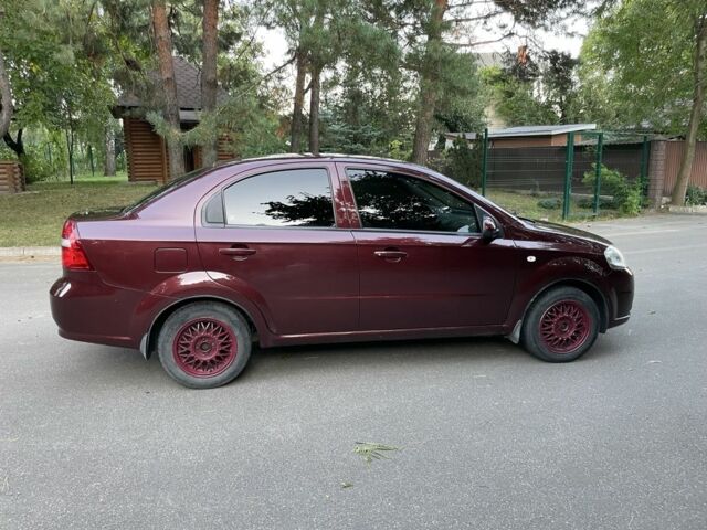 Шевроле Авео 2013 в Броварах на Automoto.ua Красный Шевроле Авео, объемом двигателя 1.5 л и пробегом 76 тыс. км за 4300 $, фото 3 на Automoto.ua