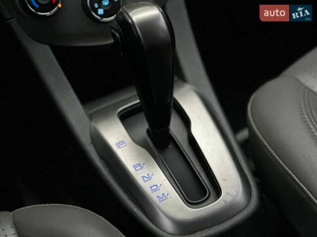 Червоний Шевроле Авео, об'ємом двигуна 1.36 л та пробігом 154 тис. км за 6490 $, фото 25 на Automoto.ua