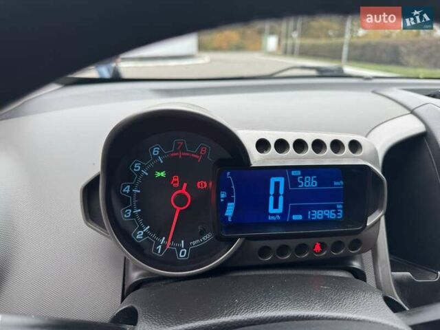 Шевроле Авео 2014 в Полтаве на Automoto.ua Красный Шевроле Авео, объемом двигателя 1.4 л и пробегом 138 тыс. км за 7000 $, фото 12 на Automoto.ua