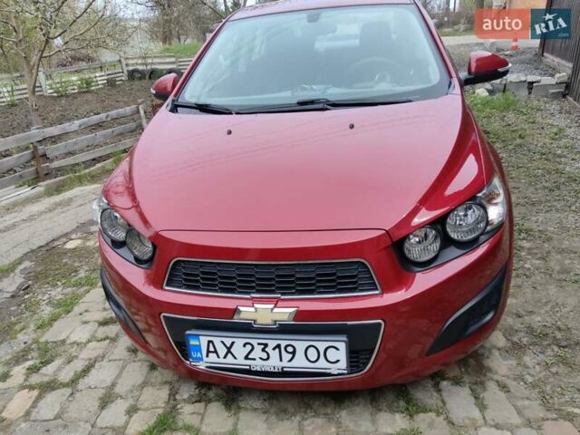 Красный Шевроле Авео, объемом двигателя 1.4 л и пробегом 83 тыс. км за 6600 $, фото 6 на Automoto.ua
