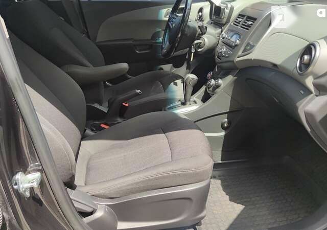 Шевроле Авео, объемом двигателя 0 л и пробегом 100 тыс. км за 7400 $, фото 8 на Automoto.ua