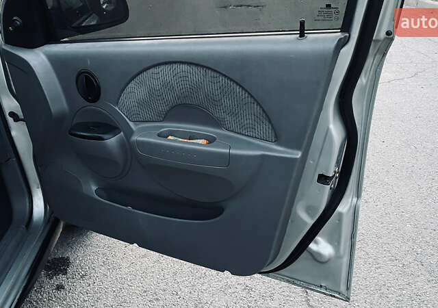 Шевроле Авео, об'ємом двигуна 1.2 л та пробігом 240 тис. км за 2200 $, фото 19 на Automoto.ua