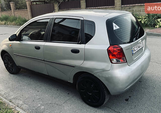Шевроле Авео, об'ємом двигуна 1.2 л та пробігом 240 тис. км за 2200 $, фото 4 на Automoto.ua