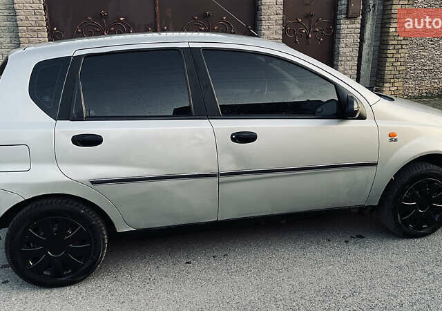 Шевроле Авео, об'ємом двигуна 1.2 л та пробігом 240 тис. км за 2200 $, фото 7 на Automoto.ua