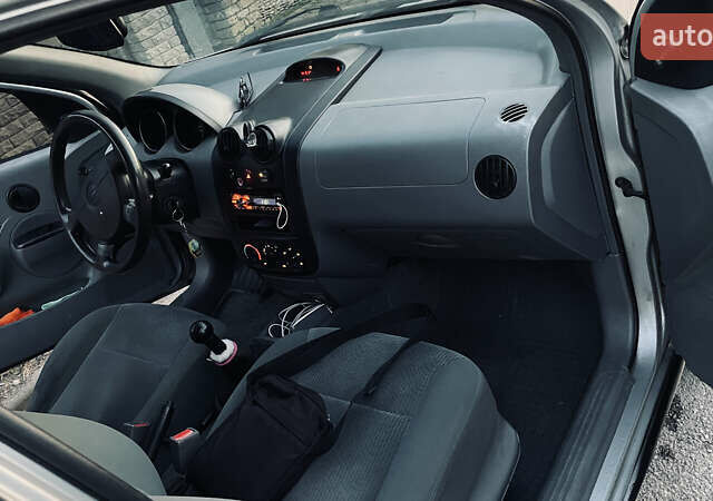 Шевроле Авео, об'ємом двигуна 1.2 л та пробігом 240 тис. км за 2200 $, фото 18 на Automoto.ua