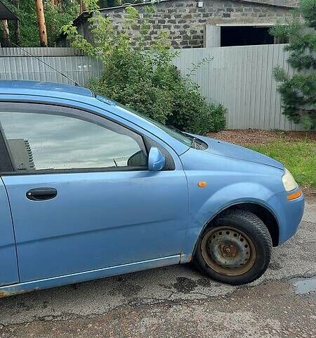 Шевроле Авео, об'ємом двигуна 1.5 л та пробігом 160 тис. км за 2200 $, фото 4 на Automoto.ua