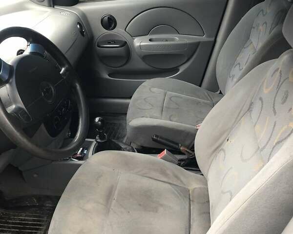 Шевроле Авео, объемом двигателя 1.5 л и пробегом 200 тыс. км за 2100 $, фото 9 на Automoto.ua