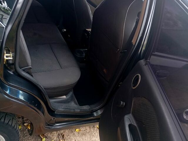 Шевроле Авео, объемом двигателя 1.5 л и пробегом 280 тыс. км за 2000 $, фото 2 на Automoto.ua