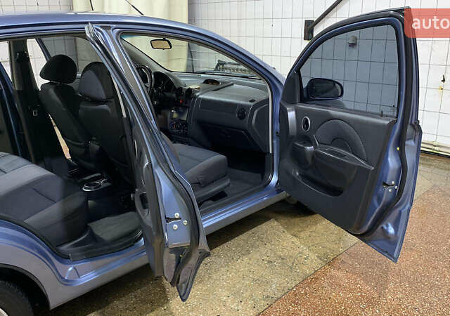 Шевроле Авео, объемом двигателя 1.6 л и пробегом 203 тыс. км за 3500 $, фото 17 на Automoto.ua